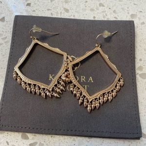Kendra Scott rose gold earrings